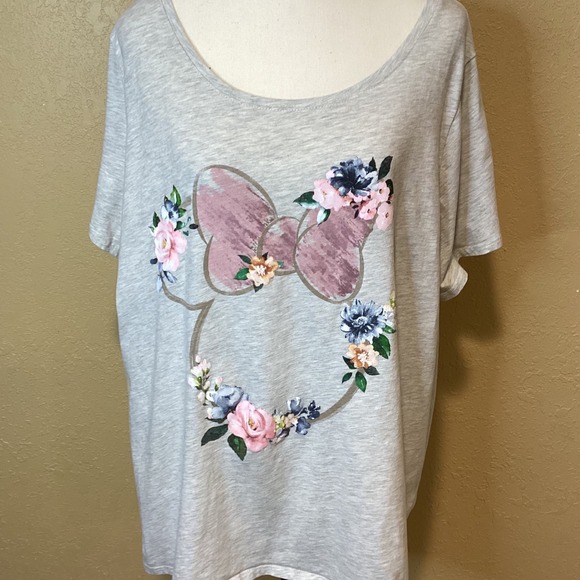 Disney Minnie Mouse‎ Floral Print Gray Short Sleeve Graphic Tee, Size 1X - Picture 1 of 6